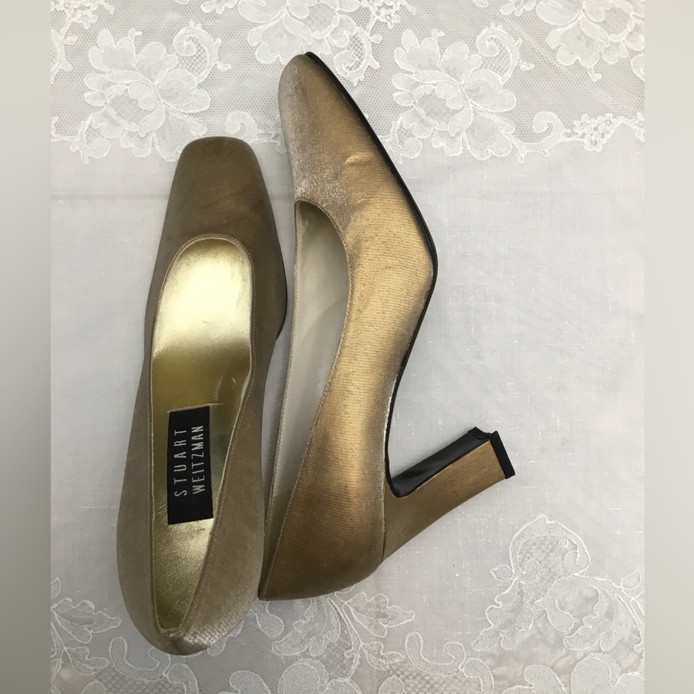 Stuart Weitzman - Picture 7 of 15